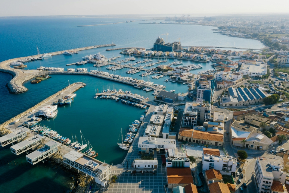 קפריסין חושפת כללים חדשים עבור חברות תעופה תחת EES ו-ETIAS