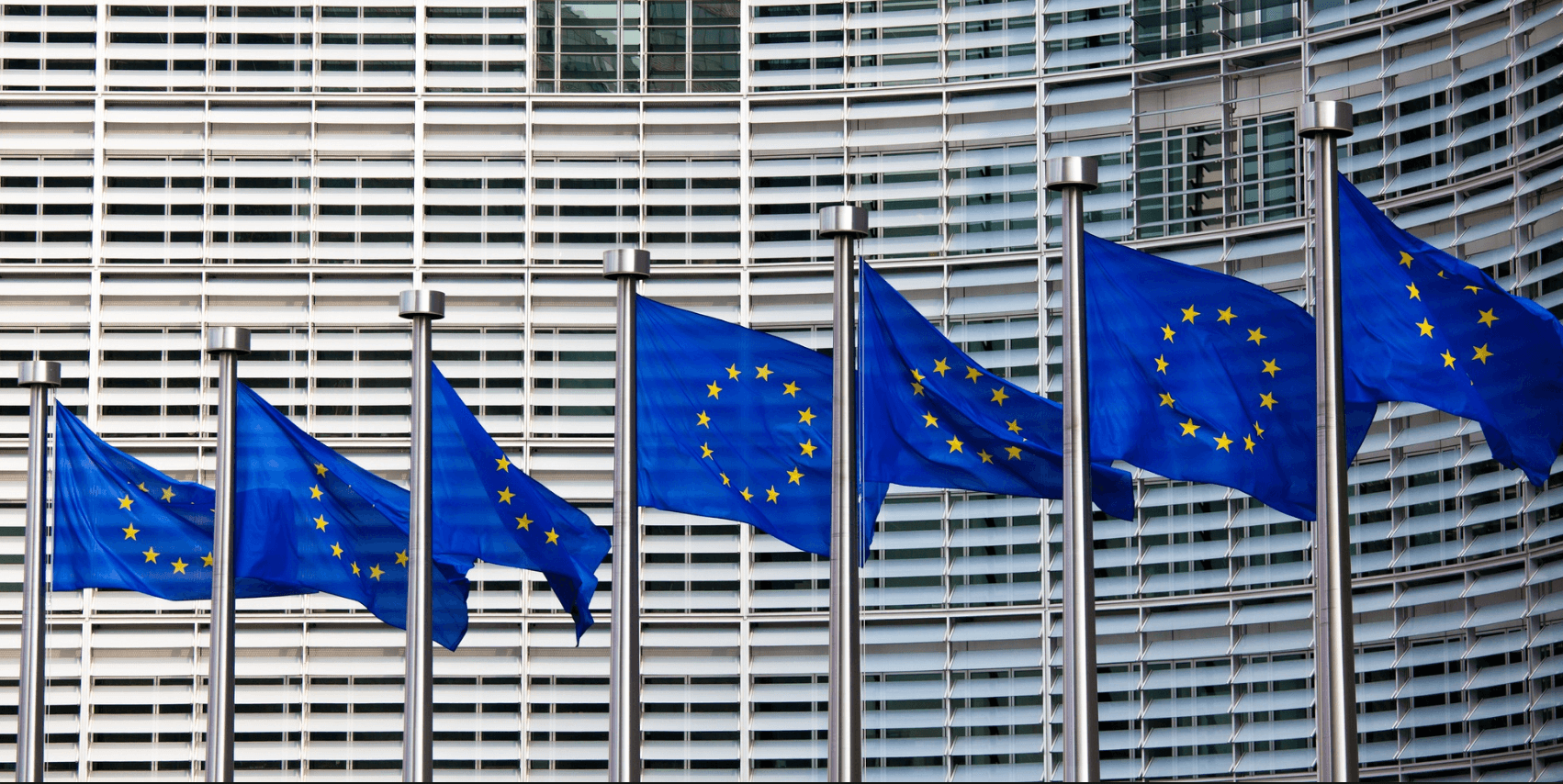 האיחוד האירופי מקל את הכללים עבור אזרחי מדינה שלישית כדי לקבל מעמד תושב לטווח ארוך
