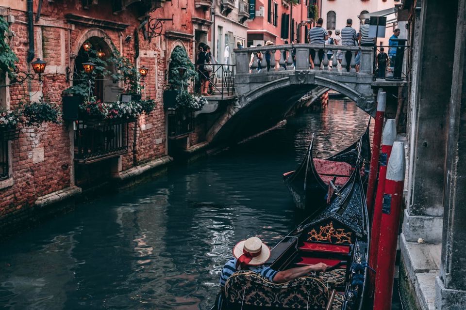 ונציה מיישמת עמלות והגבלות חדשות כדי להילחם בתיירות יתר