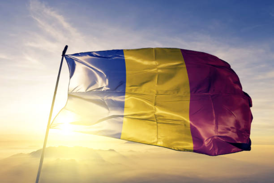רומניה דוחפת להצטרפות לאזור שנגן על רקע הסכם הגירה חדש של האיחוד האירופי